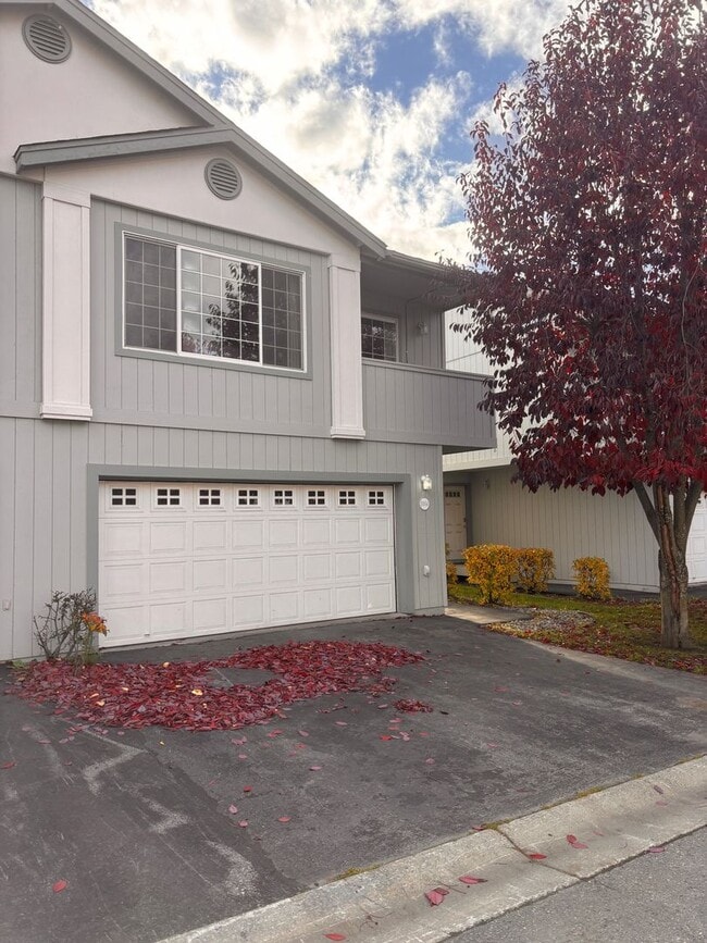 property at 5554 Sapphire Loop