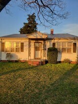 206 N McCaskey Rd in Williamston, NC - Building Photo