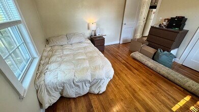 31 Safford St in Quincy, MA - Building Photo - Building Photo