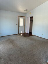 6409 S Aurora Dr in Wasilla, AK - Building Photo - Building Photo