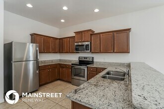 945 SW 6th Pl in Cape Coral, FL - Building Photo - Building Photo