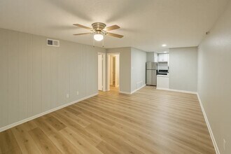3314 N MacGregor Way in Houston, TX - Building Photo - Building Photo