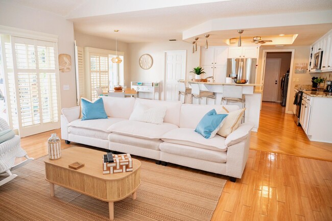 195 Helios Dr in Jupiter, FL - Building Photo - Building Photo