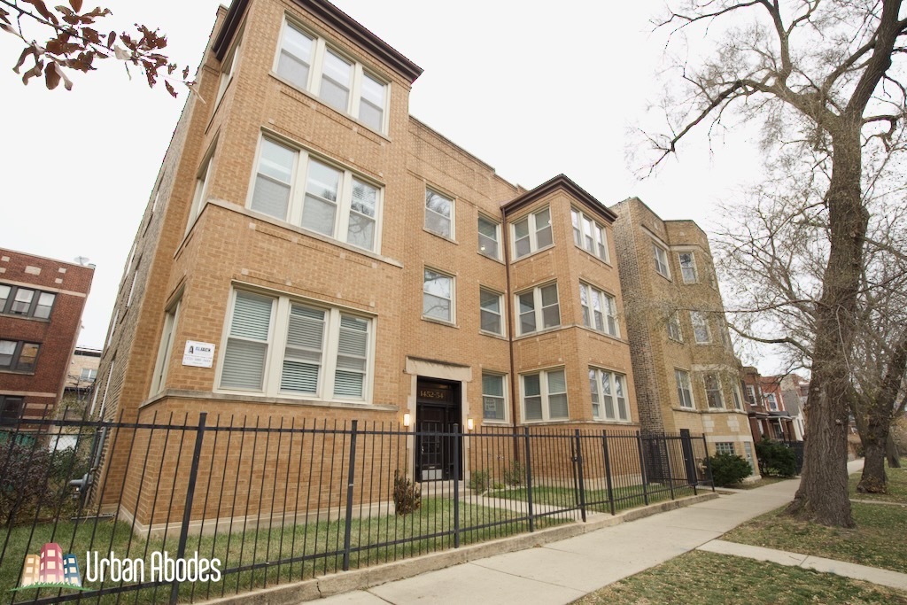 1454 W Winnemac Ave in Chicago, IL - Building Photo