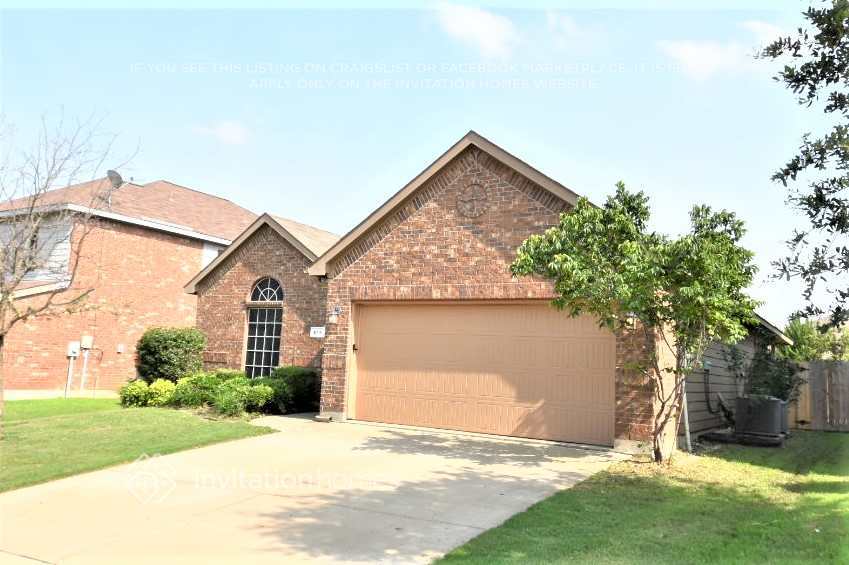 805 Santa Rosa Dr in Haslet, TX - Building Photo