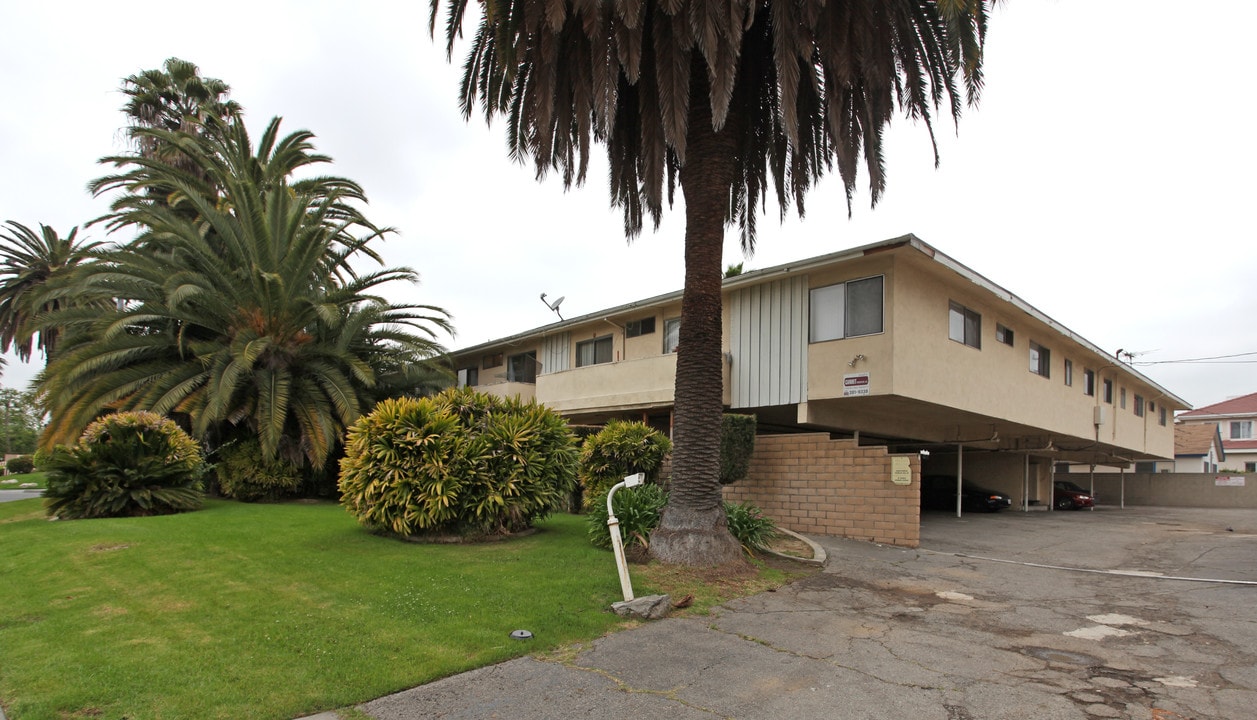 Sunset West in Arcadia, CA - Foto de edificio