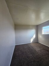 722 Illinois Ave in Los Banos, CA - Building Photo - Building Photo