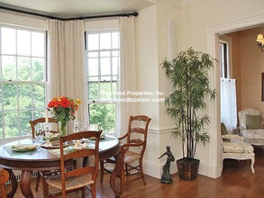 318 Commonwealth Ave, Unit 4 in Boston, MA - Foto de edificio - Building Photo