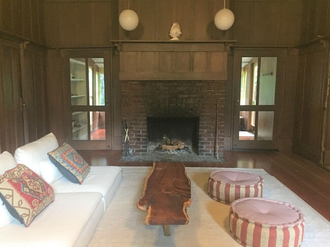 251 Marion Ave in Mill Valley, CA - Building Photo - Building Photo