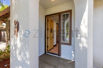 1485 Clearview Cir in Corona, CA - Foto de edificio - Building Photo