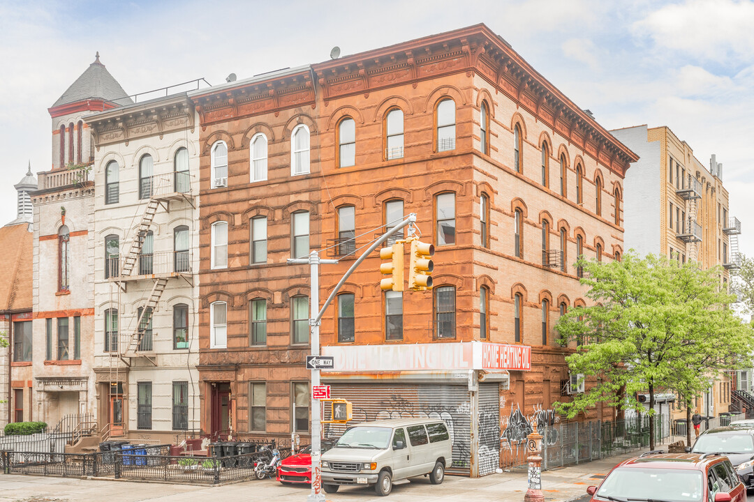 1143 Bushwick Ave in Brooklyn, NY - Building Photo