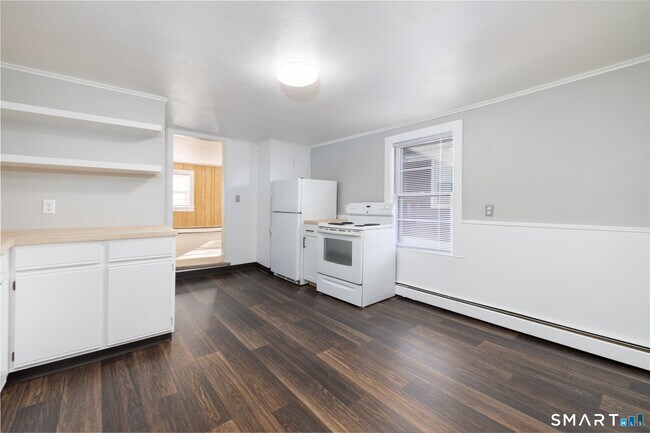 199 Migeon Ave in Torrington, CT - Building Photo - Building Photo