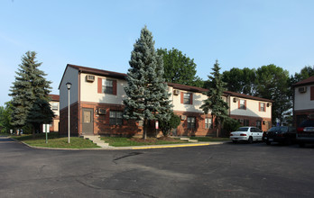 Beckley Townhomes in Columbus, OH - Building Photo - Building Photo