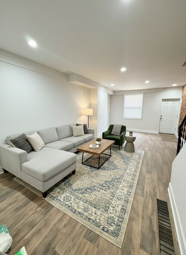 property at 2814 Helen St