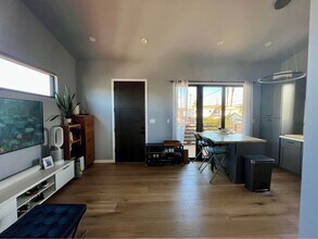 11044 Aletta Ave in Culver City, CA - Building Photo - Building Photo