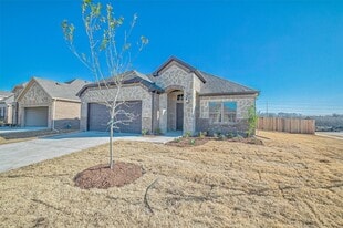 7821 Cypress Dr in Greenville, TX - Building Photo