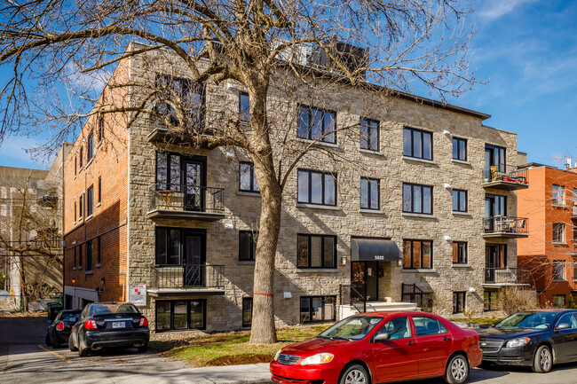 5820 Decelles Pl in Montréal, QC - Building Photo - Building Photo