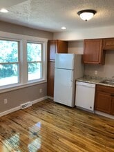 17 Berkeley St, Unit 17 Berkeley Street in Easthampton, MA - Building Photo - Building Photo