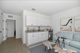 590 Dream Ave SE in Palm Bay, FL - Building Photo