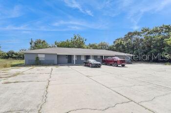 property at 907 Center Ave