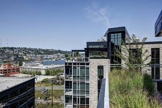 624 Yale Apartments in Seattle, WA - Foto de edificio - Building Photo