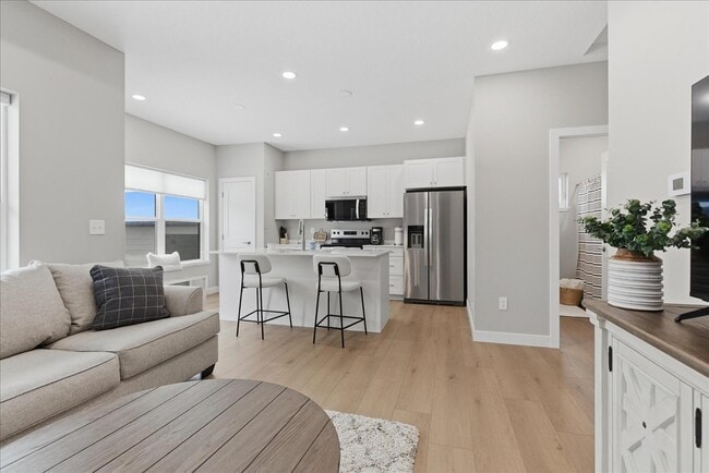 812 Clay St in Cedar Falls, IA - Foto de edificio - Building Photo