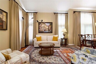 28921 Via Pasatiempo in Laguna Niguel, CA - Foto de edificio - Building Photo