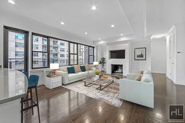 EAST 56 STREET in New York, NY - Building Photo - Building Photo