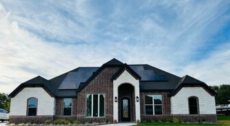 3609 Upper Lake Cir in Granbury, TX - Building Photo