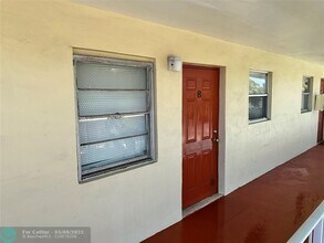 305 NE 16th St in Fort Lauderdale, FL - Building Photo - Building Photo