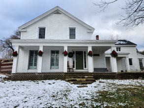 126 Simeon Dean Rd in Shaftsbury, VT - Building Photo - Building Photo