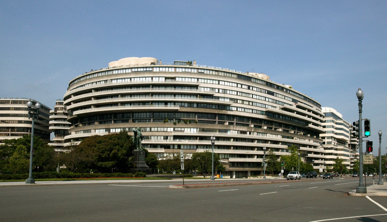 Watergate East Residences in Washington, DC - Foto de edificio