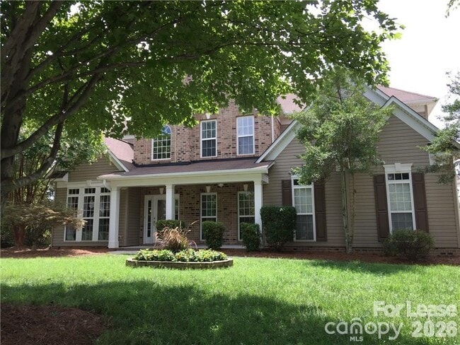 property at 546 Buffinton Ct NW