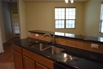 1310 W Parmer Ln in Austin, TX - Building Photo - Building Photo