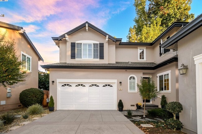 property at 4 Hardy Ct