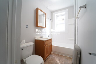 142 Davis Ave in Brookline, MA - Building Photo - Building Photo