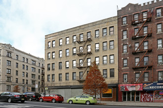 42-50 Sherman Ave in New York, NY - Foto de edificio - Building Photo