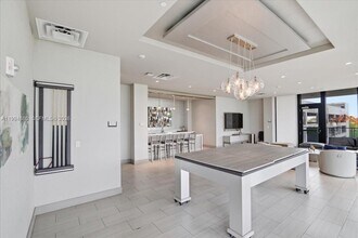 5300 Paseo Blvd in Doral, FL - Building Photo - Building Photo