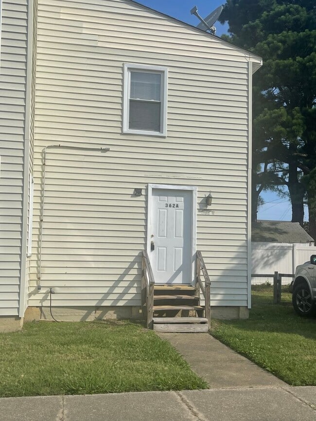 362 Ridgewell Ave in Norfolk, VA - Building Photo - Building Photo