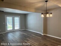 301 Glencoe Dr photo'