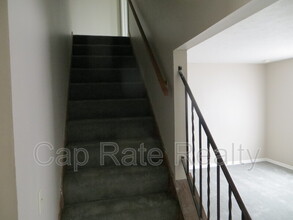 395 Barnett Rd in Columbus, OH - Building Photo - Building Photo