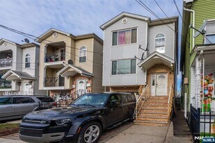 53 S Second St in Elizabeth, NJ - Building Photo