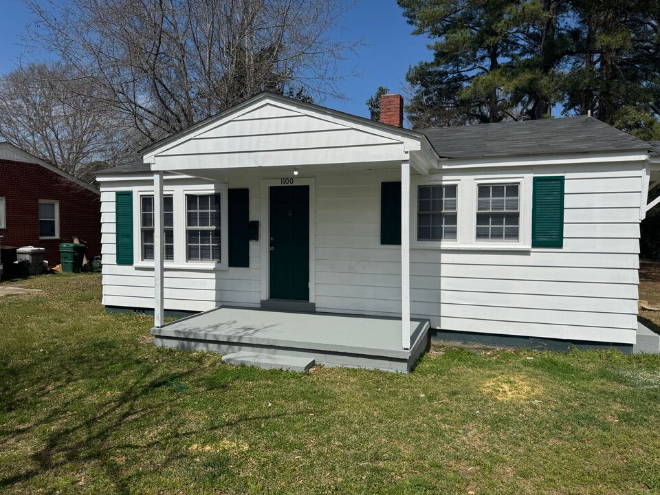 1100 Chapel St in Tarboro, NC - Building Photo