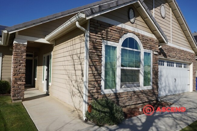 13508 Sunlight Star St