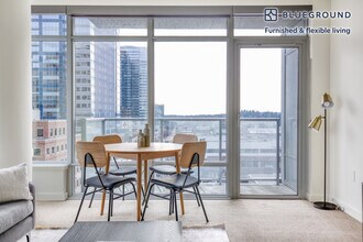 10301 NE 10th St, Unit FL8-ID258 in Bellevue, WA - Building Photo - Building Photo