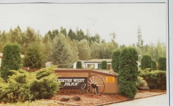 Country West Mobile Home Park in Puyallup, WA - Building Photo - Building Photo