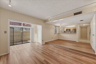 1404 Oak Pl in Apopka, FL - Building Photo - Building Photo