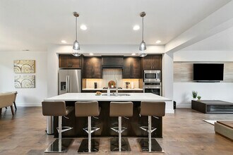 3714 E Parkcenter Blvd in Boise, ID - Building Photo - Building Photo