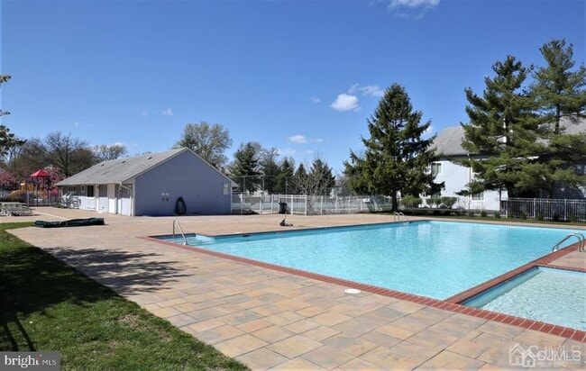 property at 1018 Aspen Dr