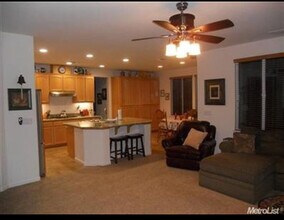 1500 Winterbrook St in Escalon, CA - Building Photo - Building Photo